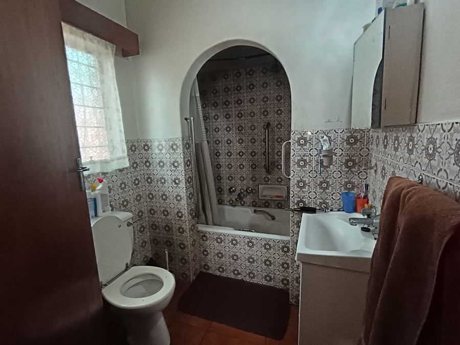 3 Bedroom Property for Sale in Bardene Gauteng