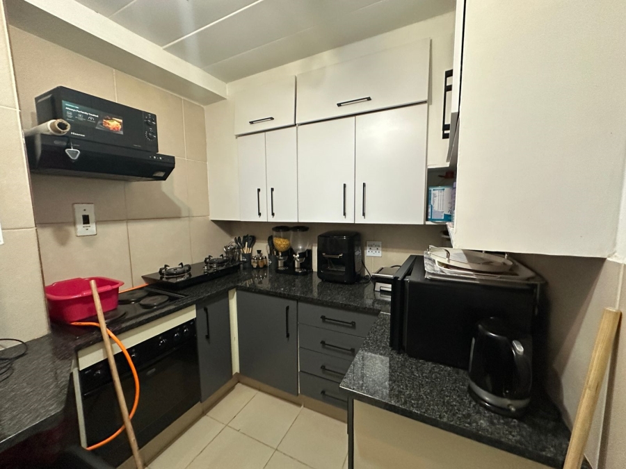 2 Bedroom Property for Sale in Morning Hill Gauteng