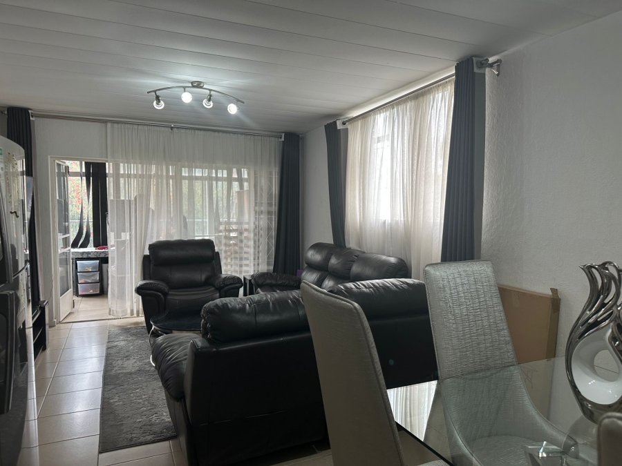 2 Bedroom Property for Sale in Morning Hill Gauteng