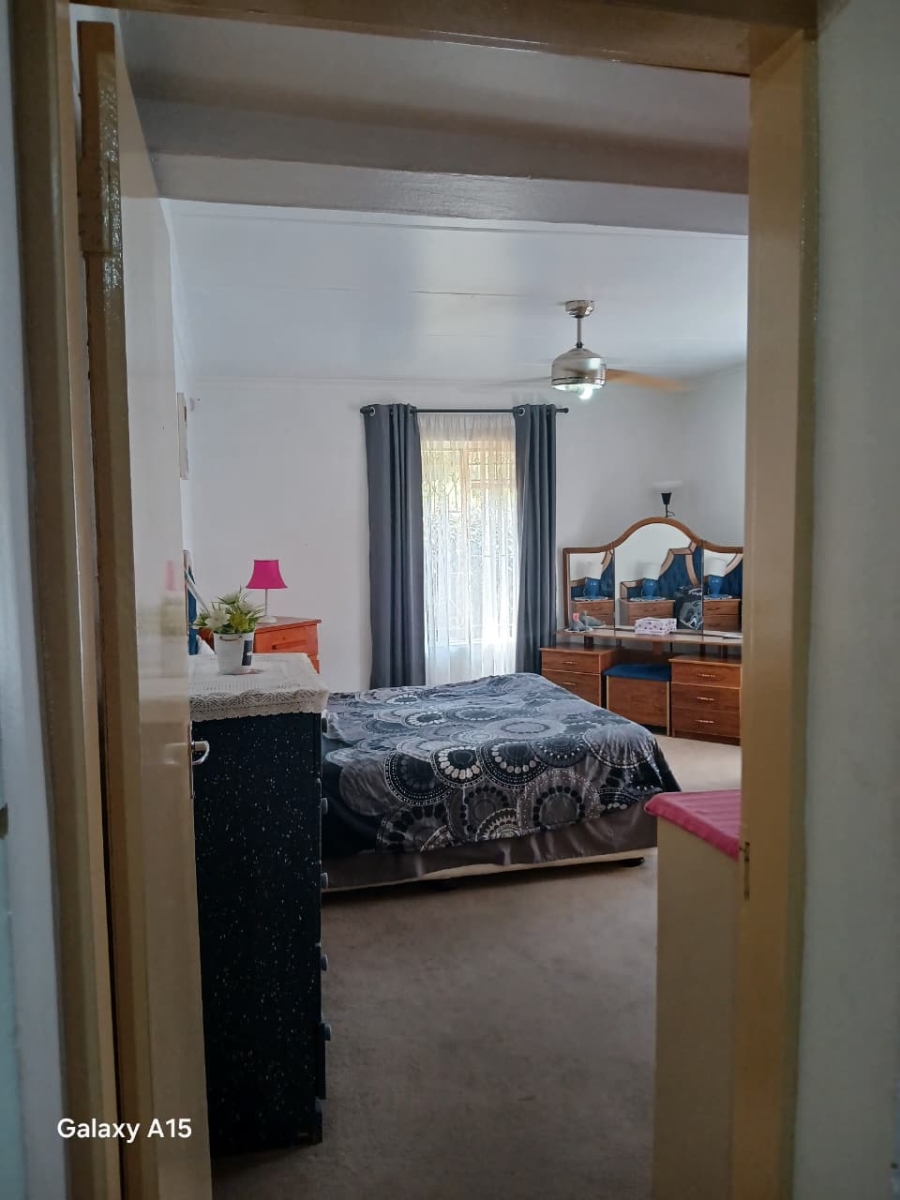 5 Bedroom Property for Sale in Selection Park Gauteng