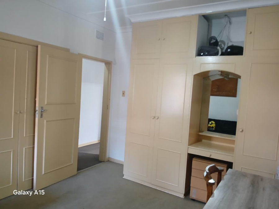 5 Bedroom Property for Sale in Selection Park Gauteng