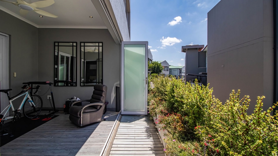 2 Bedroom Property for Sale in Modderfontein Gauteng