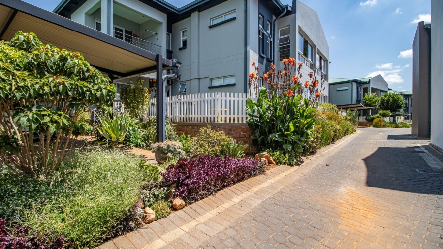 2 Bedroom Property for Sale in Modderfontein Gauteng