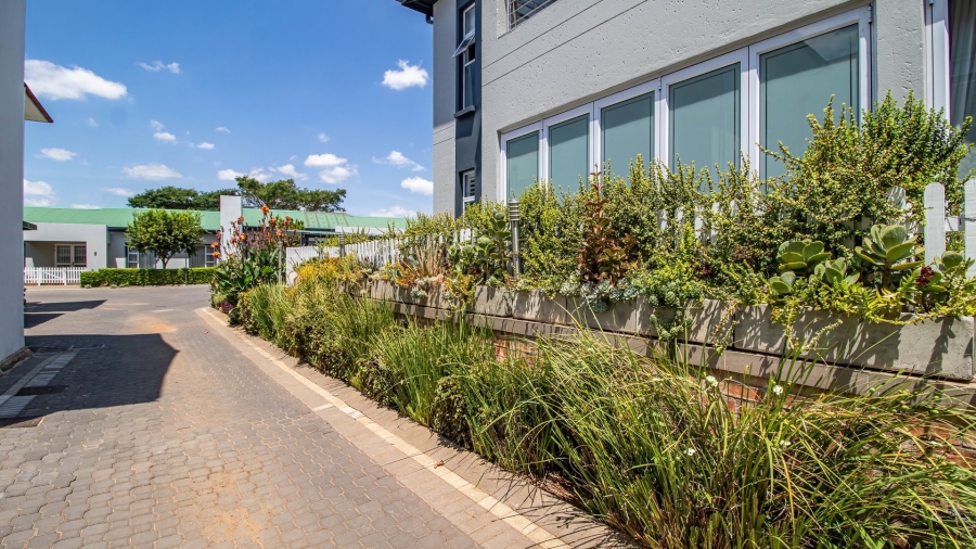 2 Bedroom Property for Sale in Modderfontein Gauteng