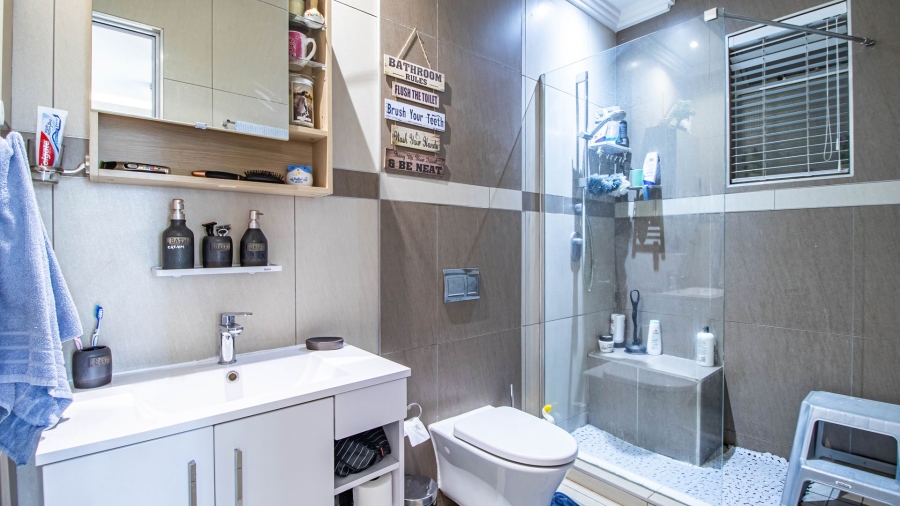 2 Bedroom Property for Sale in Modderfontein Gauteng