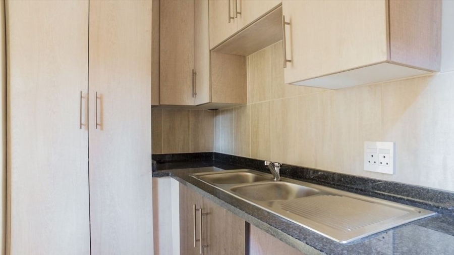 3 Bedroom Property for Sale in Glen Marais Gauteng