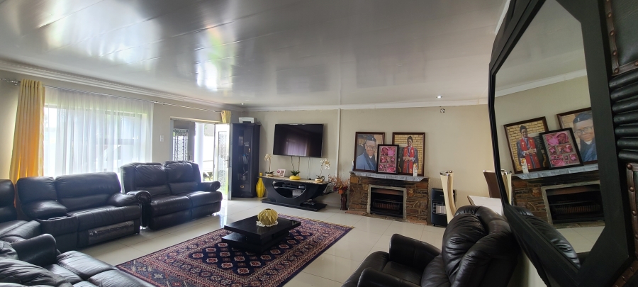 4 Bedroom Property for Sale in Clarens Park Gauteng