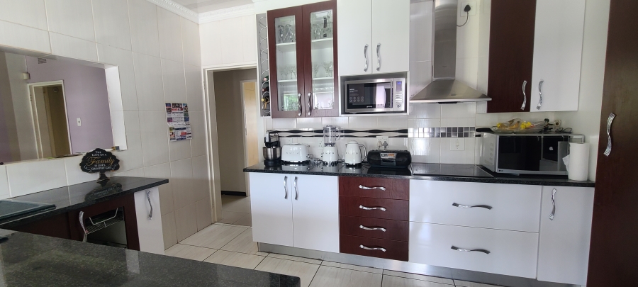 4 Bedroom Property for Sale in Clarens Park Gauteng