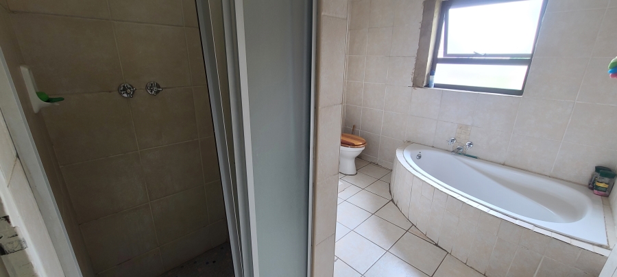 4 Bedroom Property for Sale in Clarens Park Gauteng