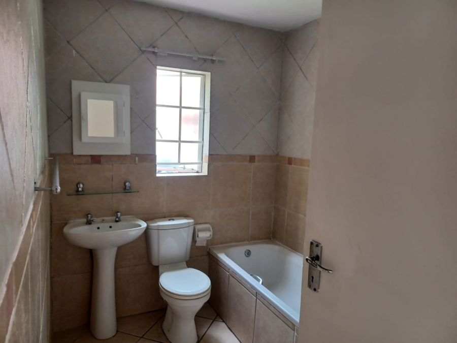3 Bedroom Property for Sale in Illiondale Gauteng