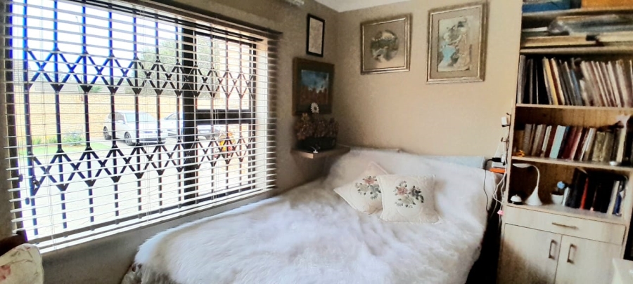 2 Bedroom Property for Sale in Goedeburg Gauteng