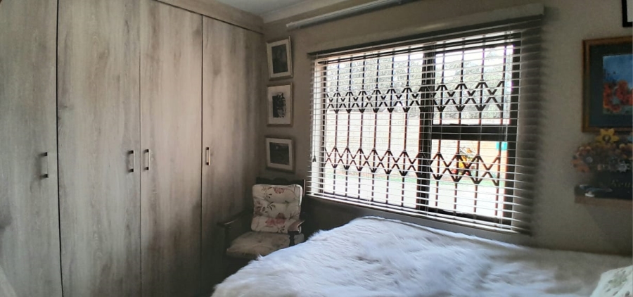 2 Bedroom Property for Sale in Goedeburg Gauteng