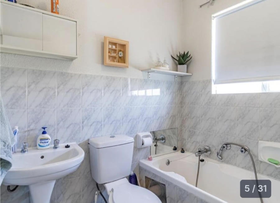 2 Bedroom Property for Sale in Primrose Hill Gauteng