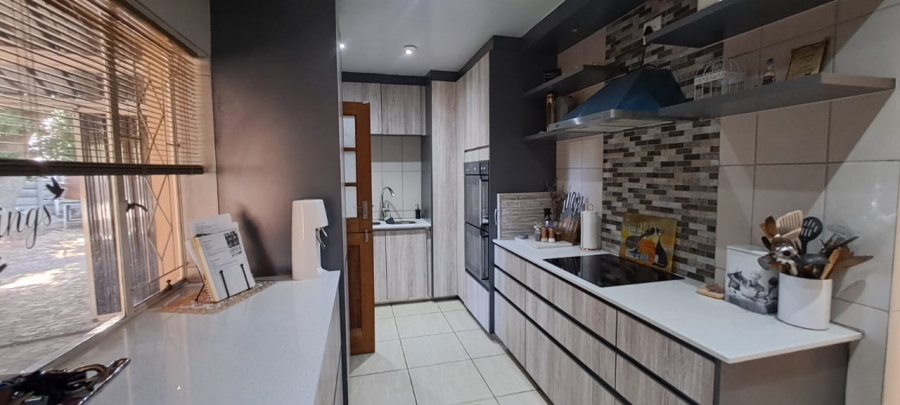 4 Bedroom Property for Sale in Parkrand Gauteng