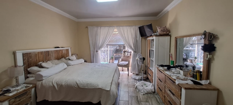 4 Bedroom Property for Sale in Parkrand Gauteng