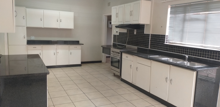 4 Bedroom Property for Sale in Sunnyridge Gauteng