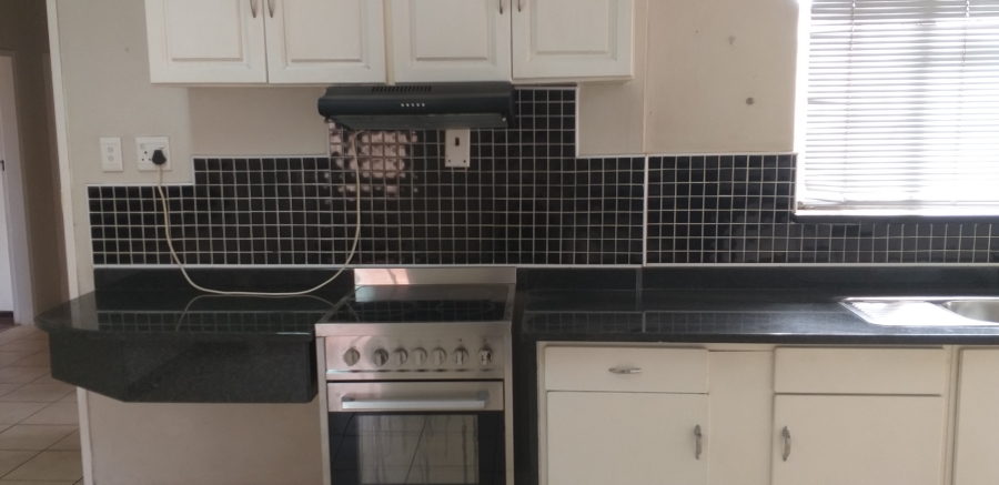 4 Bedroom Property for Sale in Sunnyridge Gauteng