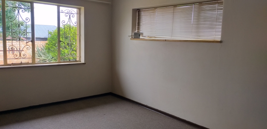 4 Bedroom Property for Sale in Sunnyridge Gauteng