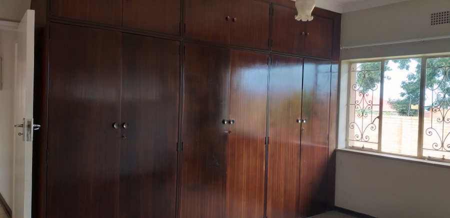 4 Bedroom Property for Sale in Sunnyridge Gauteng