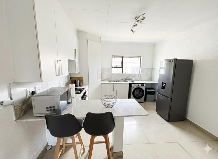 2 Bedroom Property for Sale in Sunninghill Gauteng