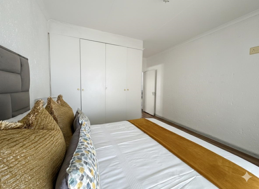 2 Bedroom Property for Sale in Sunninghill Gauteng