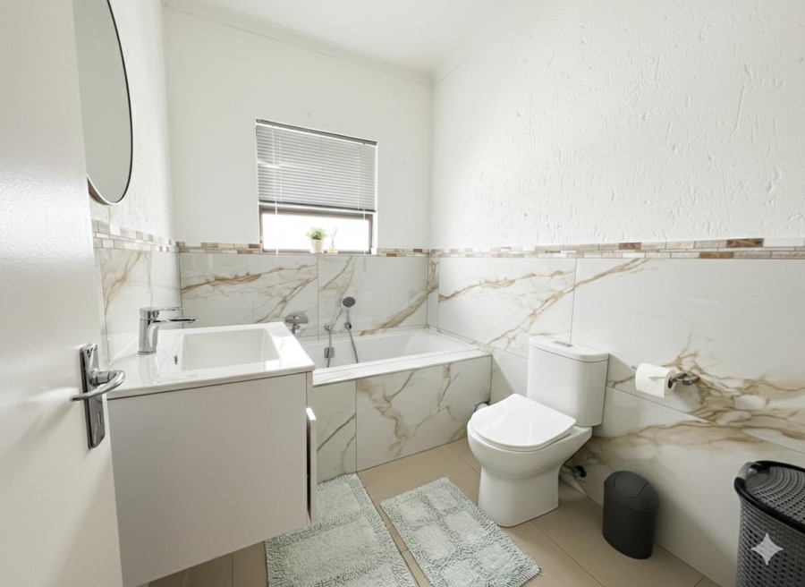 2 Bedroom Property for Sale in Sunninghill Gauteng