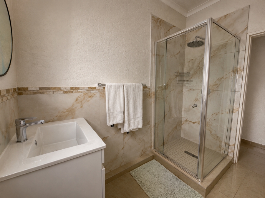2 Bedroom Property for Sale in Sunninghill Gauteng