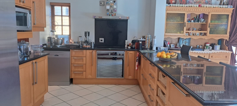 4 Bedroom Property for Sale in Kensington Gauteng