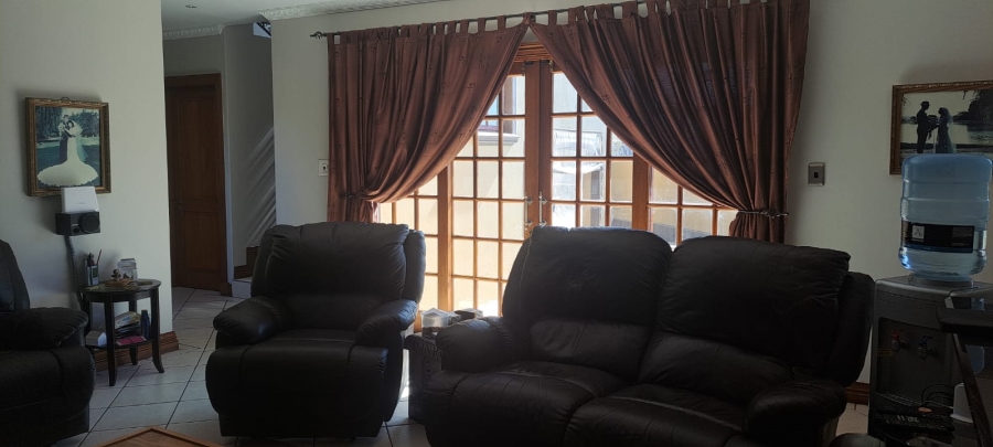 4 Bedroom Property for Sale in Kensington Gauteng