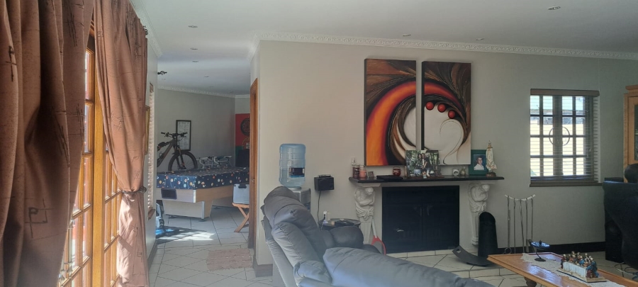 4 Bedroom Property for Sale in Kensington Gauteng