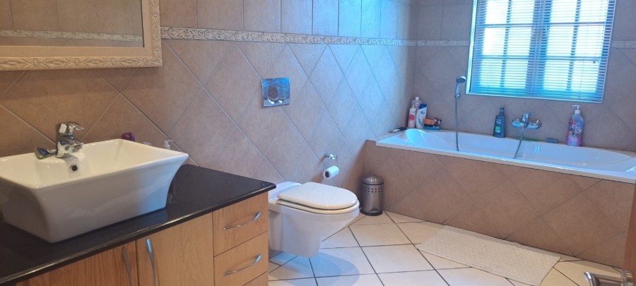 4 Bedroom Property for Sale in Kensington Gauteng