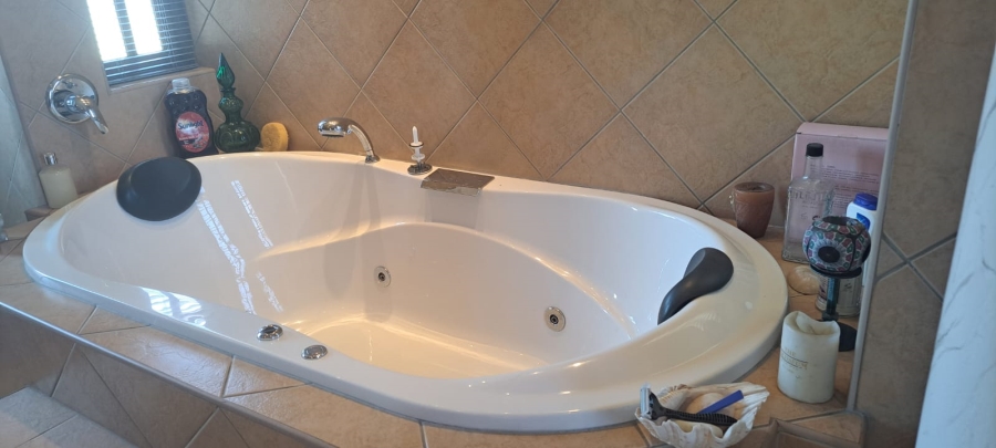 4 Bedroom Property for Sale in Kensington Gauteng