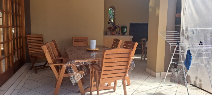 4 Bedroom Property for Sale in Kensington Gauteng