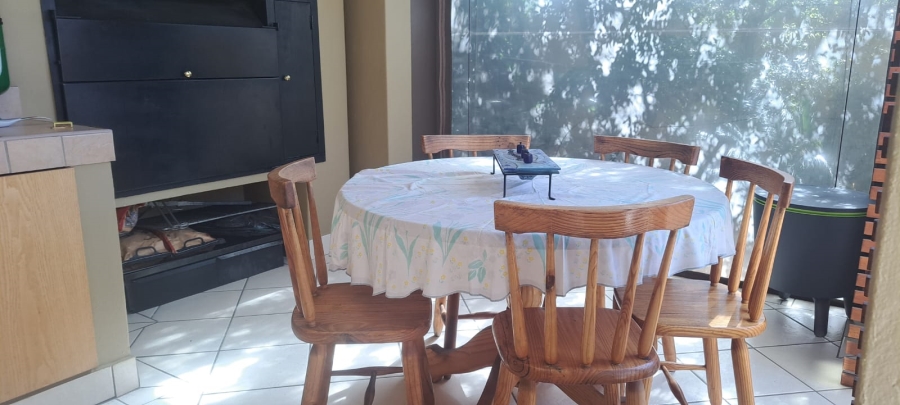 4 Bedroom Property for Sale in Kensington Gauteng