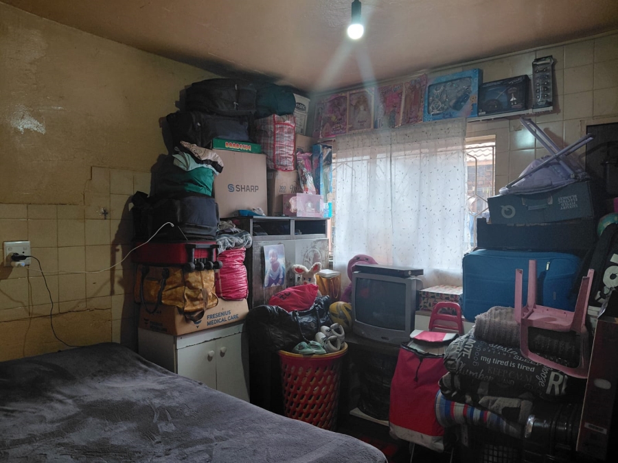 12 Bedroom Property for Sale in Actonville Gauteng