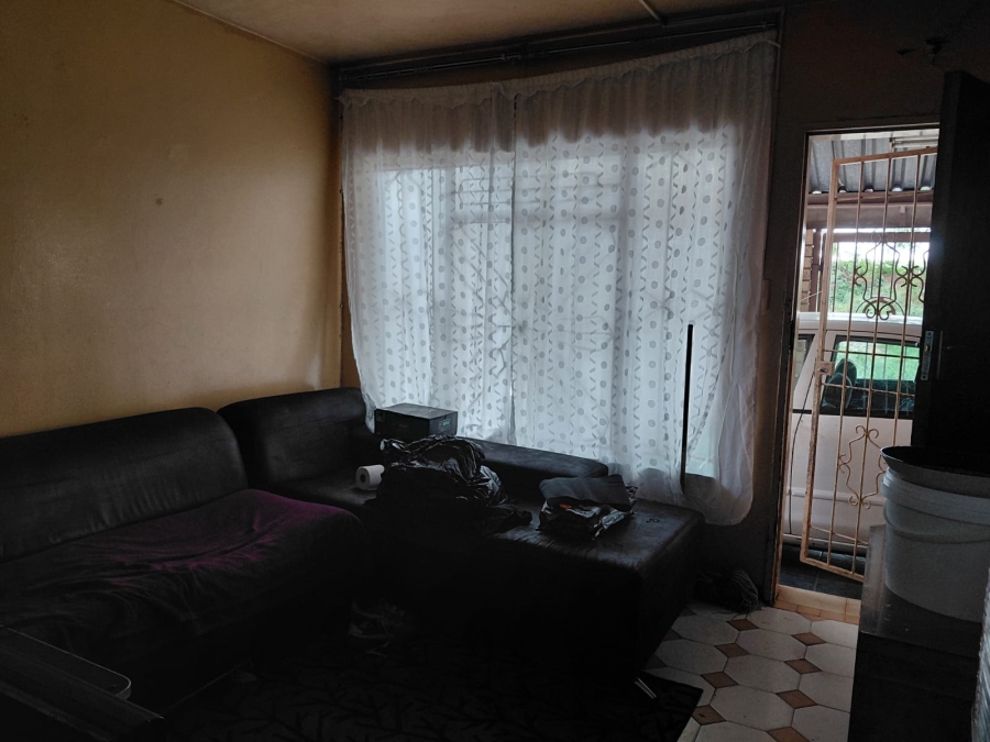 12 Bedroom Property for Sale in Actonville Gauteng