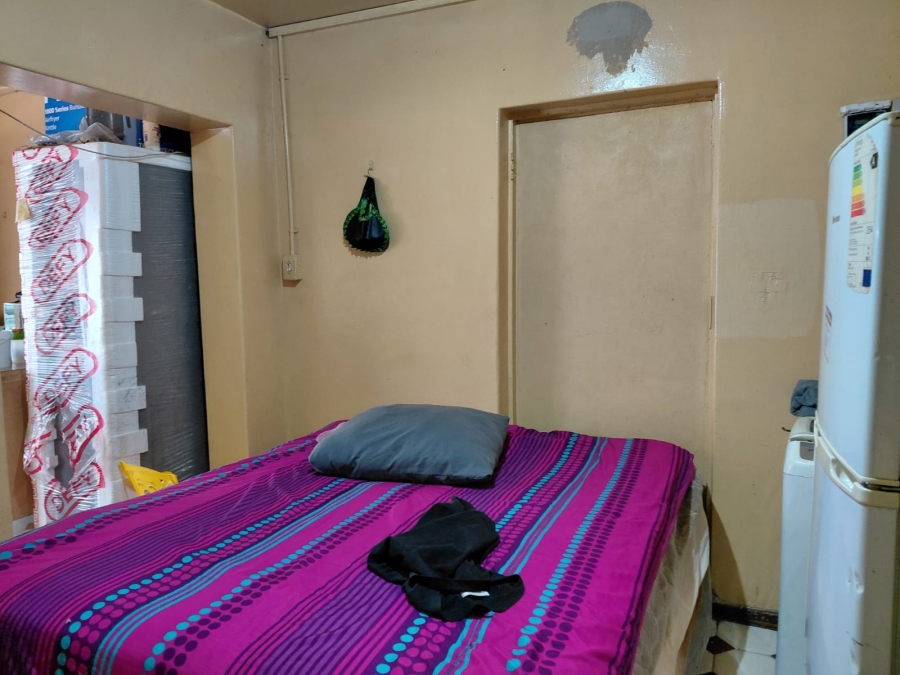 12 Bedroom Property for Sale in Actonville Gauteng