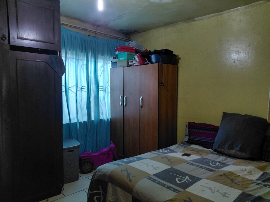 12 Bedroom Property for Sale in Actonville Gauteng