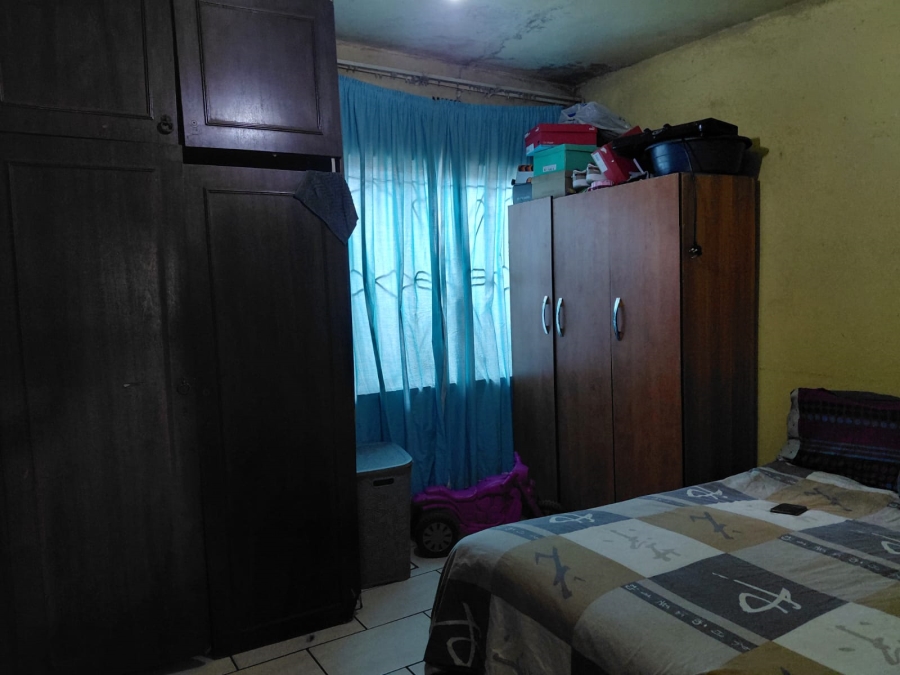 12 Bedroom Property for Sale in Actonville Gauteng