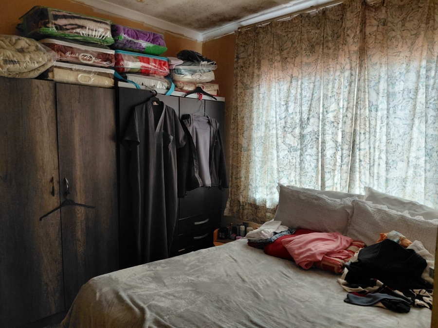 12 Bedroom Property for Sale in Actonville Gauteng