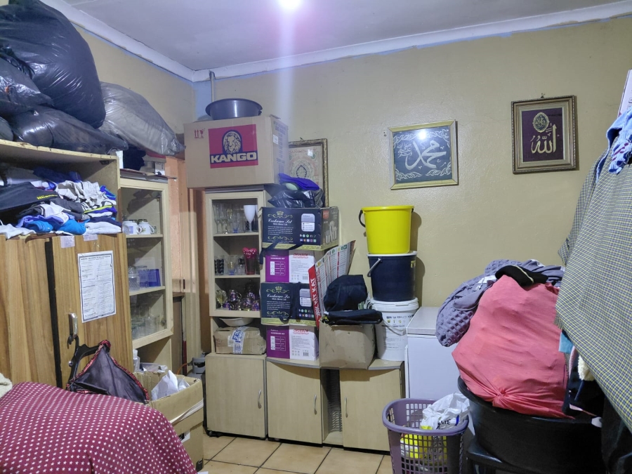 12 Bedroom Property for Sale in Actonville Gauteng