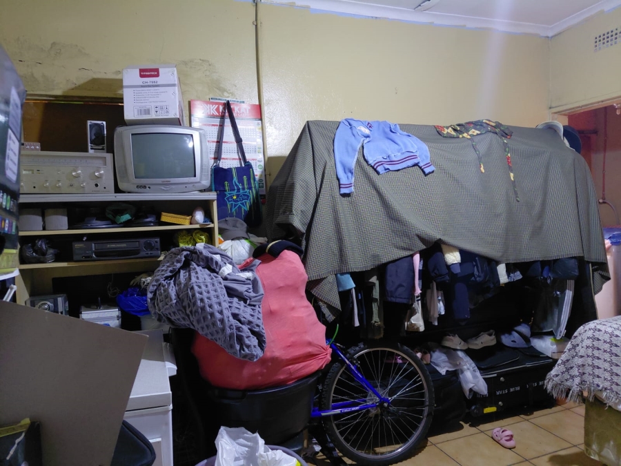 12 Bedroom Property for Sale in Actonville Gauteng