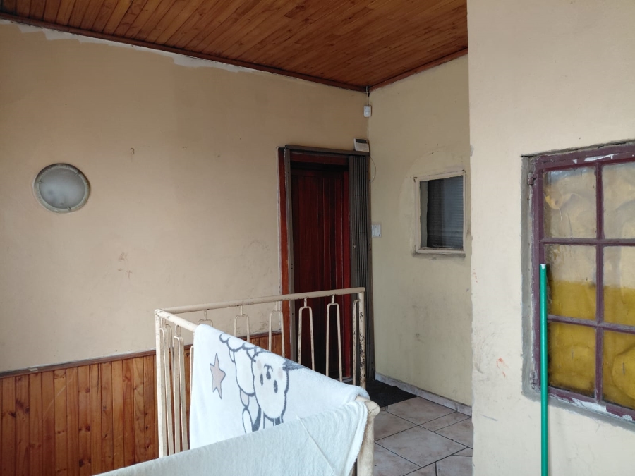 12 Bedroom Property for Sale in Actonville Gauteng