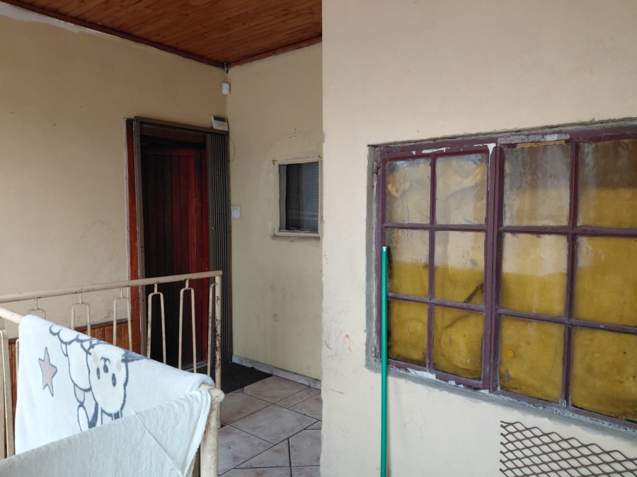 12 Bedroom Property for Sale in Actonville Gauteng