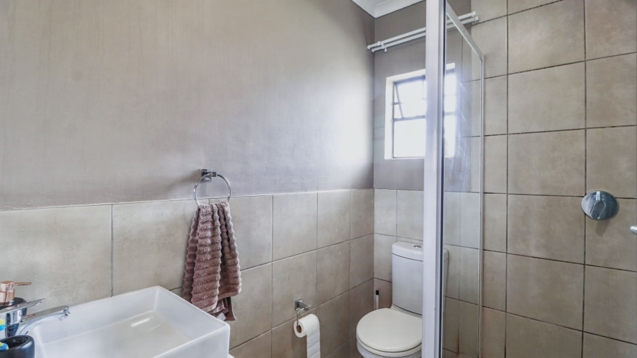 4 Bedroom Property for Sale in Esther Park Gauteng