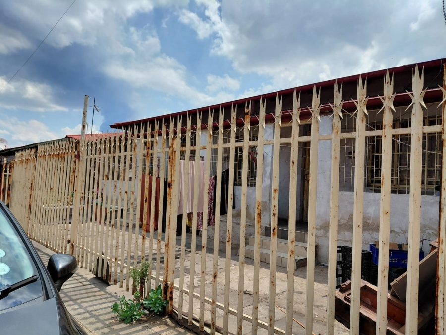 1 Bedroom Property for Sale in Actonville Gauteng