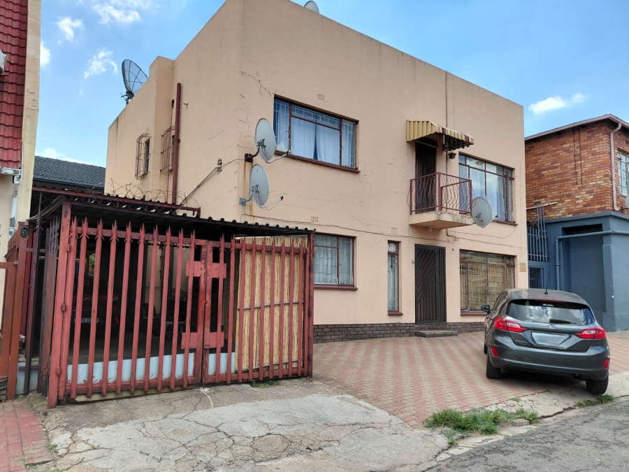 6 Bedroom Property for Sale in Actonville Gauteng