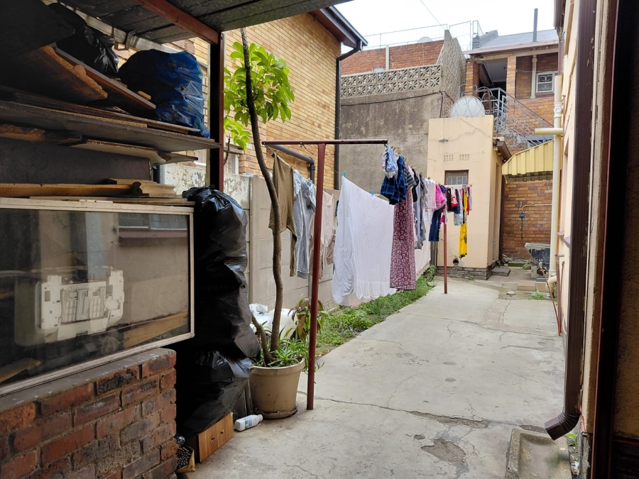 6 Bedroom Property for Sale in Actonville Gauteng