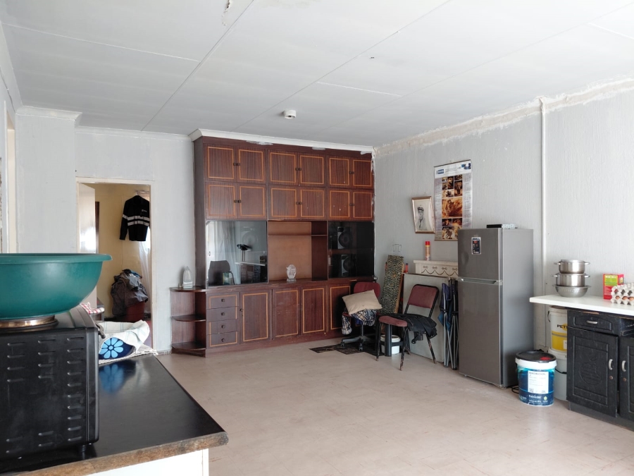 6 Bedroom Property for Sale in Actonville Gauteng