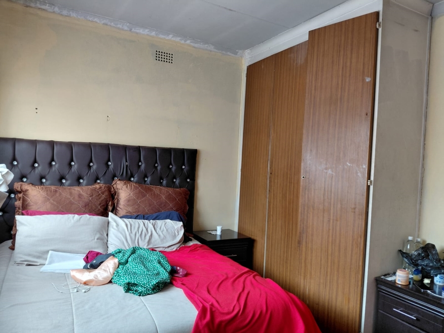 6 Bedroom Property for Sale in Actonville Gauteng